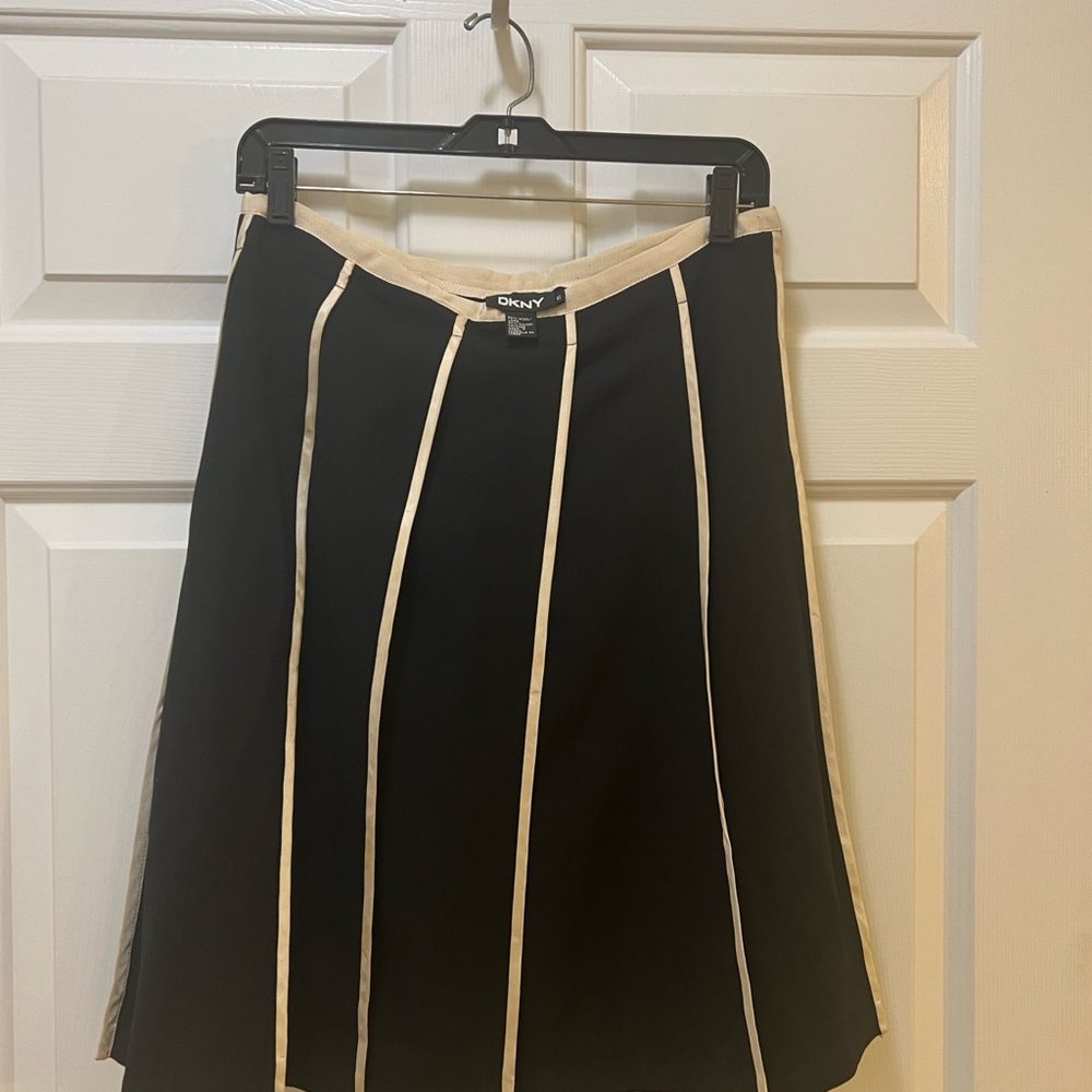 DKNY Black and Cream A-Line Skirt